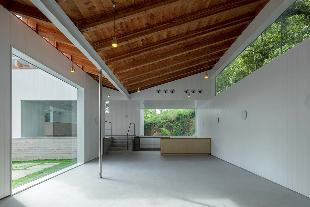 Continuation Studio 三露台青年旅舍接待处