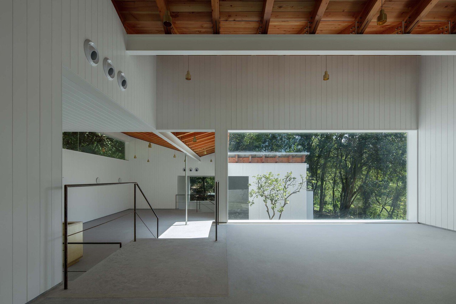 Continuation Studio 三露台青年旅舍接待处