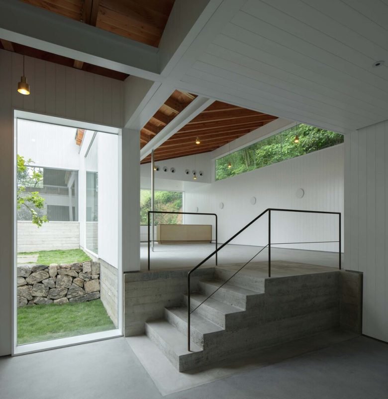 Continuation Studio 三露台青年旅舍接待处