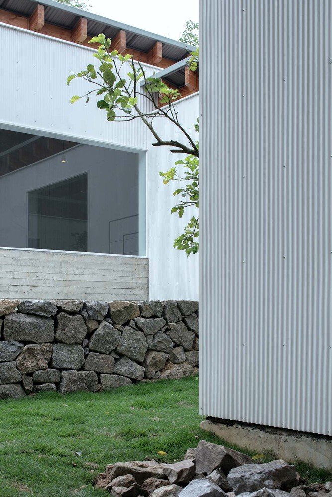 Continuation Studio 三露台青年旅舍接待处