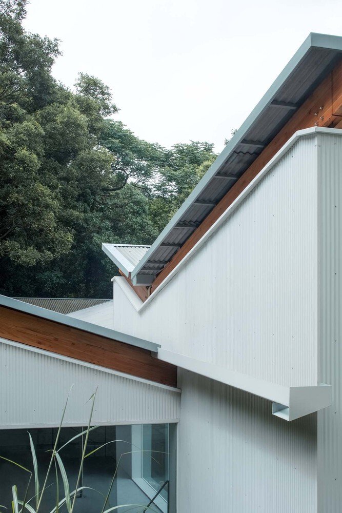 Continuation Studio 三露台青年旅舍接待处