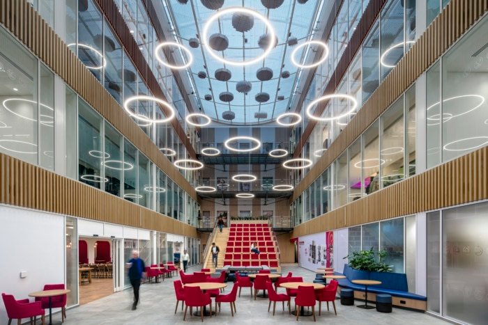 利洁时俄罗斯方块办公室