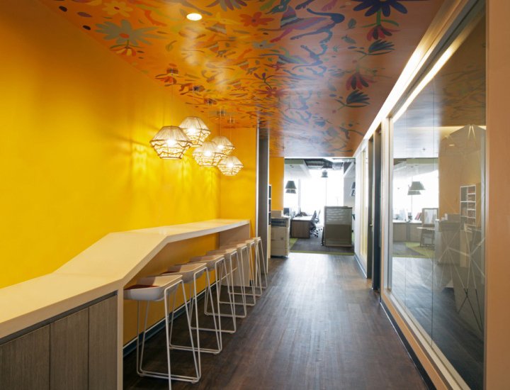 红帽办公室由 AEI Arquitectura e Interiores 设计，墨西哥城 - ​​墨西哥