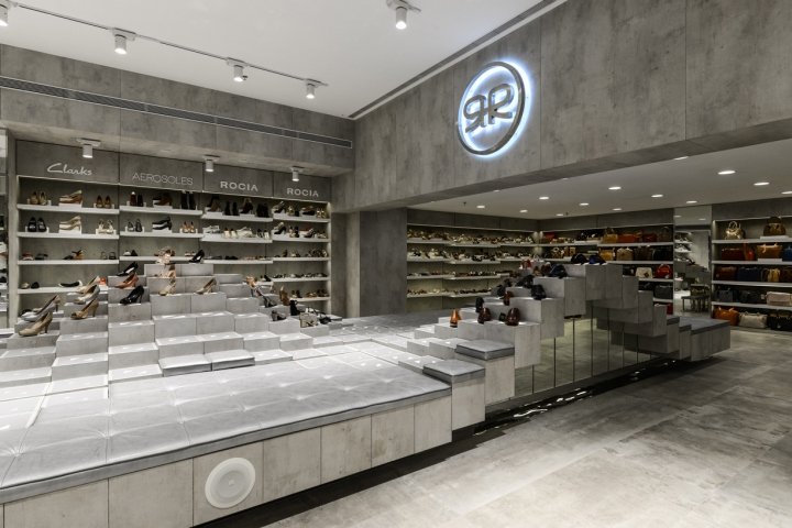 NUDES 的 Regal Shoes 店,印度孟买 NUDES 的 Regal Shoes 店,印度孟买