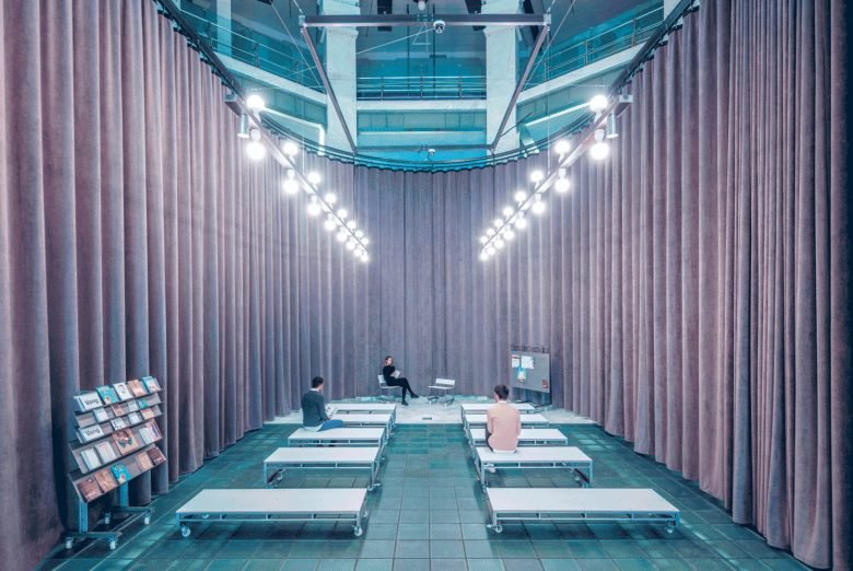 Héctor Fernández Elorza 改造 CENTROCENTRO 运营法庭