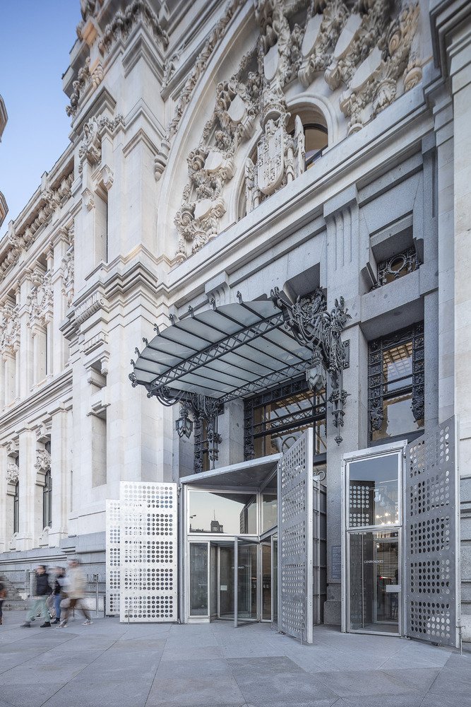 Héctor Fernández Elorza 改造 CENTROCENTRO 运营法庭