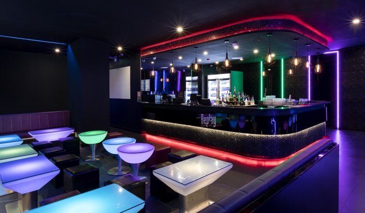 由 Vie Studio 重播卡拉 OK，澳大利亚班克斯敦