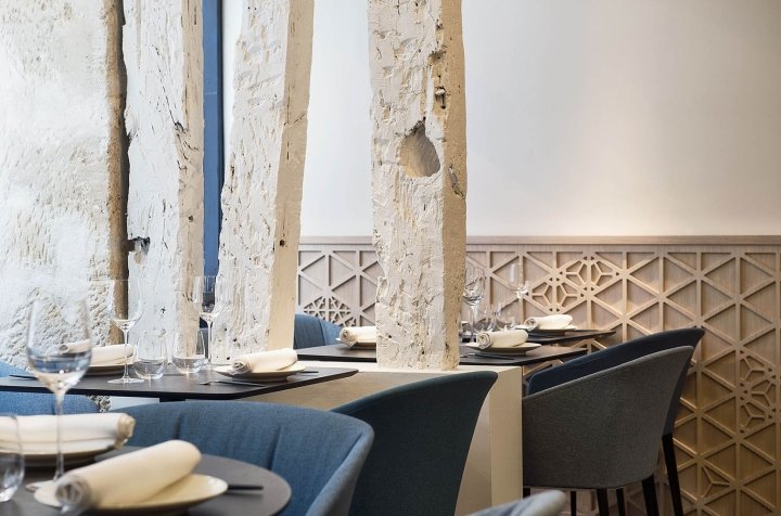 Yoshinori 餐厅，由 Alia Bengana architee dplg 和 Atelier BEPG SASU d’Architecture 设计，法国巴黎