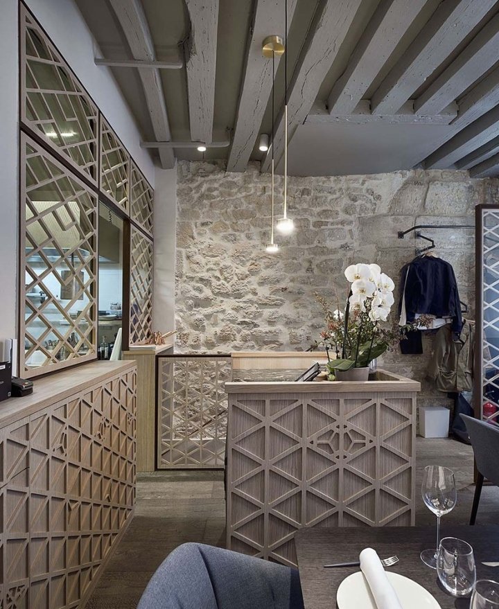 Yoshinori 餐厅，由 Alia Bengana architee dplg 和 Atelier BEPG SASU d’Architecture 设计，法国巴黎