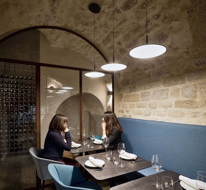 Yoshinori 餐厅，由 Alia Bengana architee dplg 和 Atelier BEPG SASU d’Architecture 设计，法国巴黎