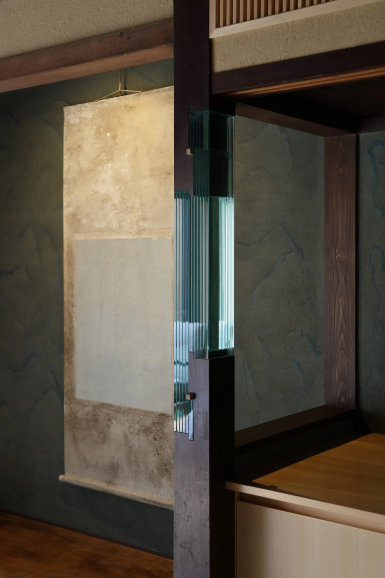 Hishiya restaurant and guesthouse by Fumihiko Sano Studio