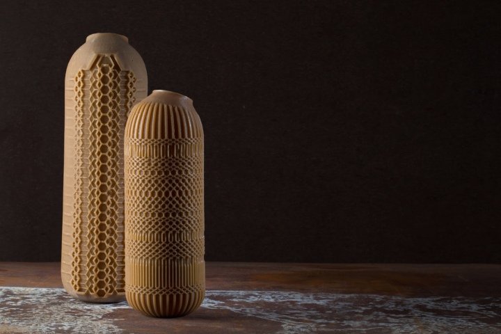 旋转瓶子，Talia Mukmel，以色列特拉维夫