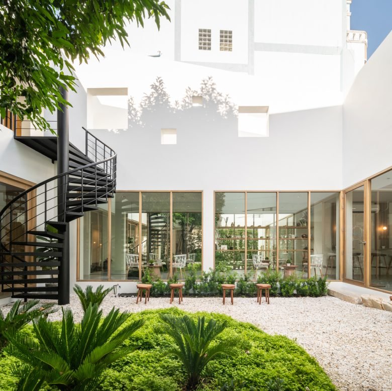 Risu Café 由 ForX 设计工作室设计 Risu Café 由 ForX 设计工作室设计