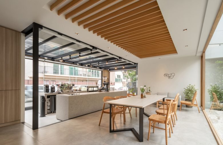 Risu Café 由 ForX 设计工作室设计 Risu Café 由 ForX 设计工作室设计