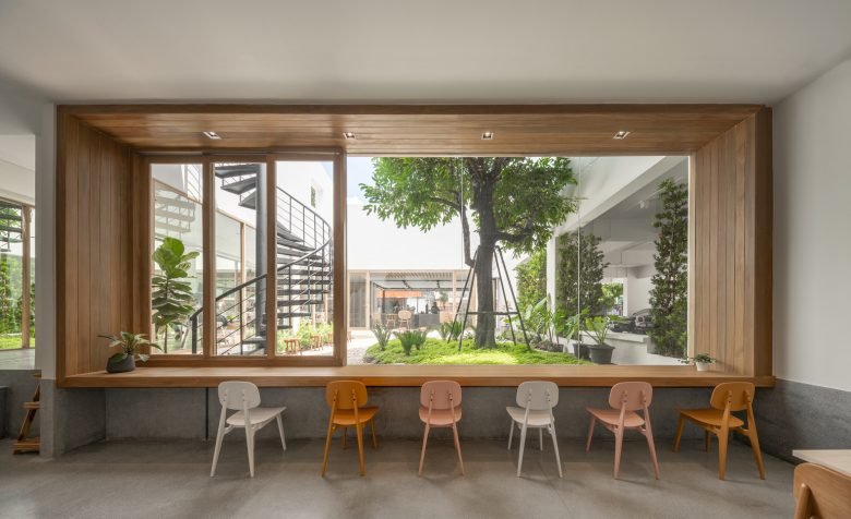 Risu Café 由 ForX 设计工作室设计 Risu Café 由 ForX 设计工作室设计