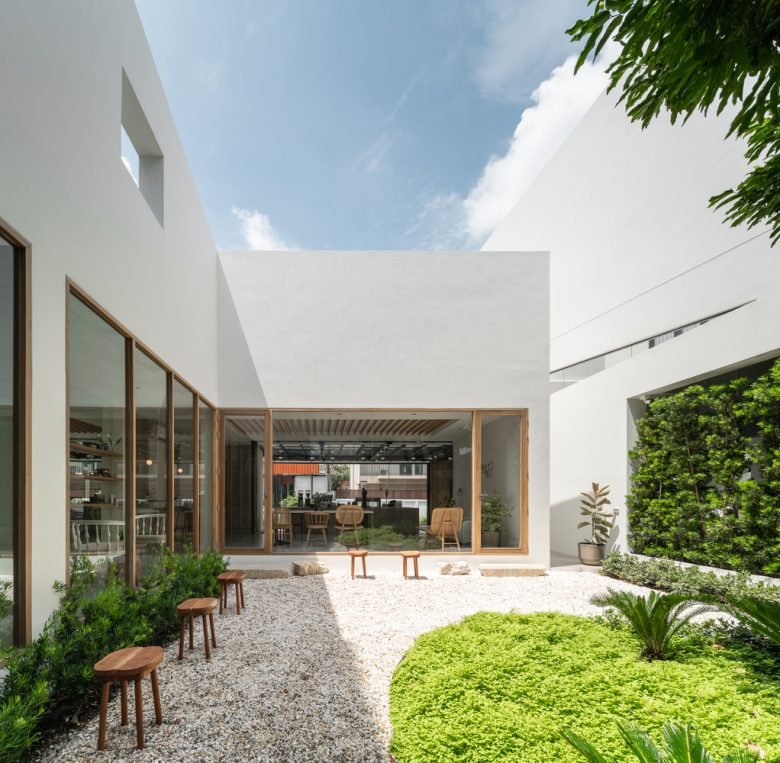 Risu Café 由 ForX 设计工作室设计 Risu Café 由 ForX 设计工作室设计