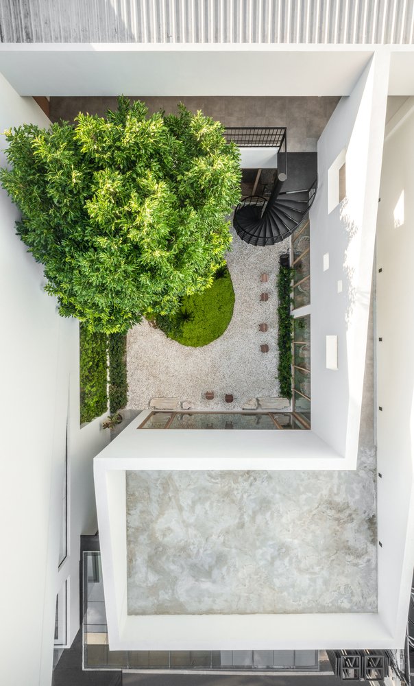 Risu Café 由 ForX 设计工作室设计 Risu Café 由 ForX 设计工作室设计