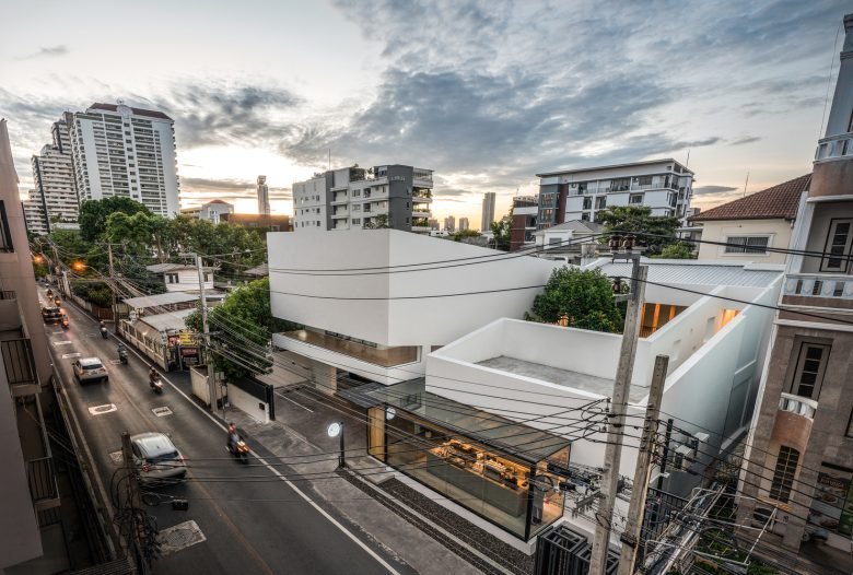 Risu Café 由 ForX 设计工作室设计 Risu Café 由 ForX 设计工作室设计