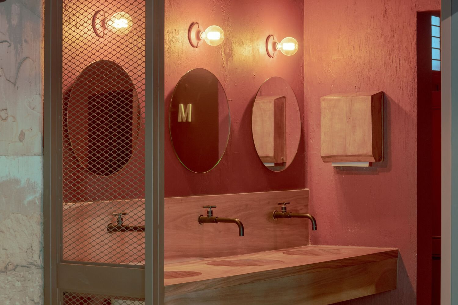 Romea Morelos 餐厅，Antumbra estudio 设计