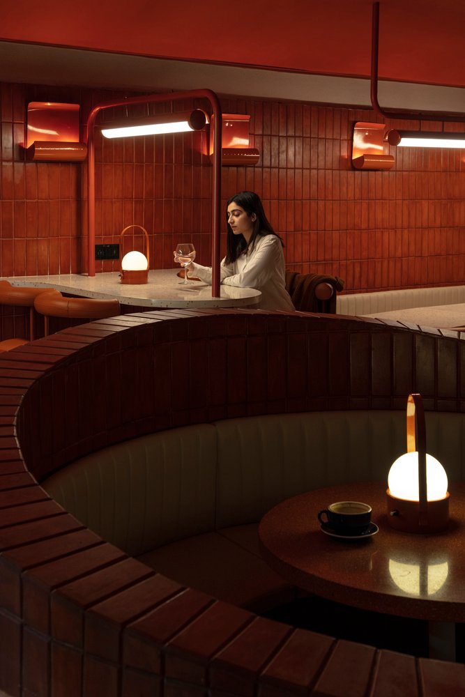 Rosie and Tillie 餐厅和酒吧 由 RENESA Architecture Design Interiors Studio 设计