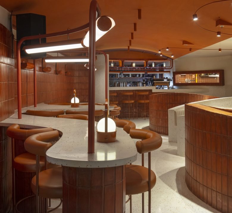 Rosie and Tillie 餐厅和酒吧 由 RENESA Architecture Design Interiors Studio 设计