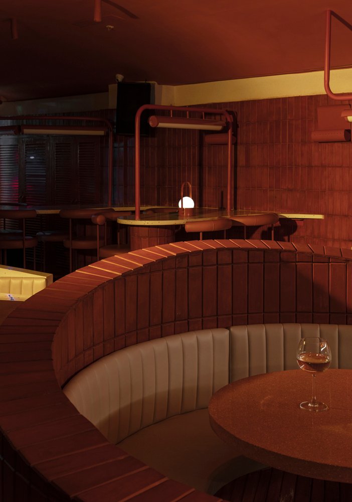 Rosie and Tillie 餐厅和酒吧 由 RENESA Architecture Design Interiors Studio 设计