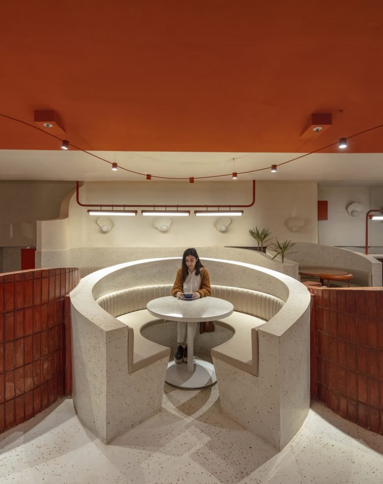 Rosie and Tillie 餐厅和酒吧 由 RENESA Architecture Design Interiors Studio 设计