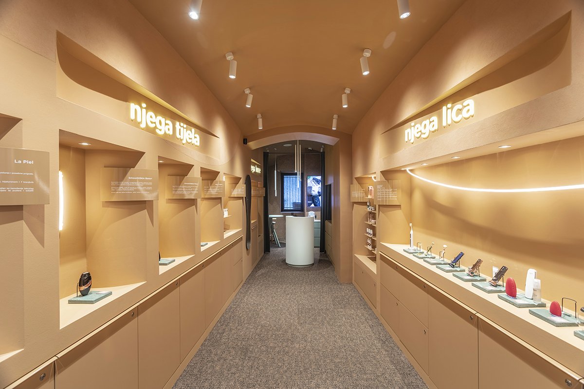 Brigada 的 ROX Beauty Brigada 的 ROX Beauty