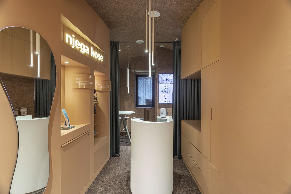 Brigada 的 ROX Beauty Brigada 的 ROX Beauty