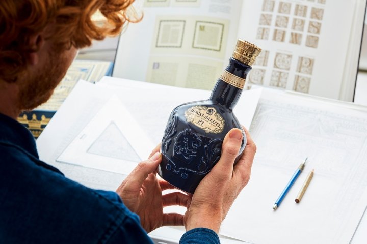 皇家礼炮 – Tom Lane 节日套装