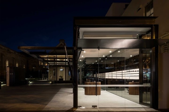 由 Landini Associates 设计的 Sarah & Sebastian 旗舰店，澳大利亚帕丁顿
