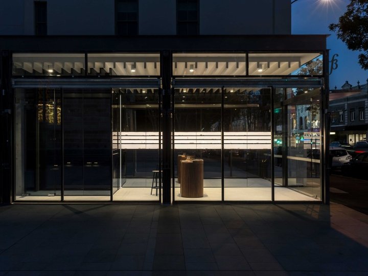 由 Landini Associates 设计的 Sarah & Sebastian 旗舰店，澳大利亚帕丁顿