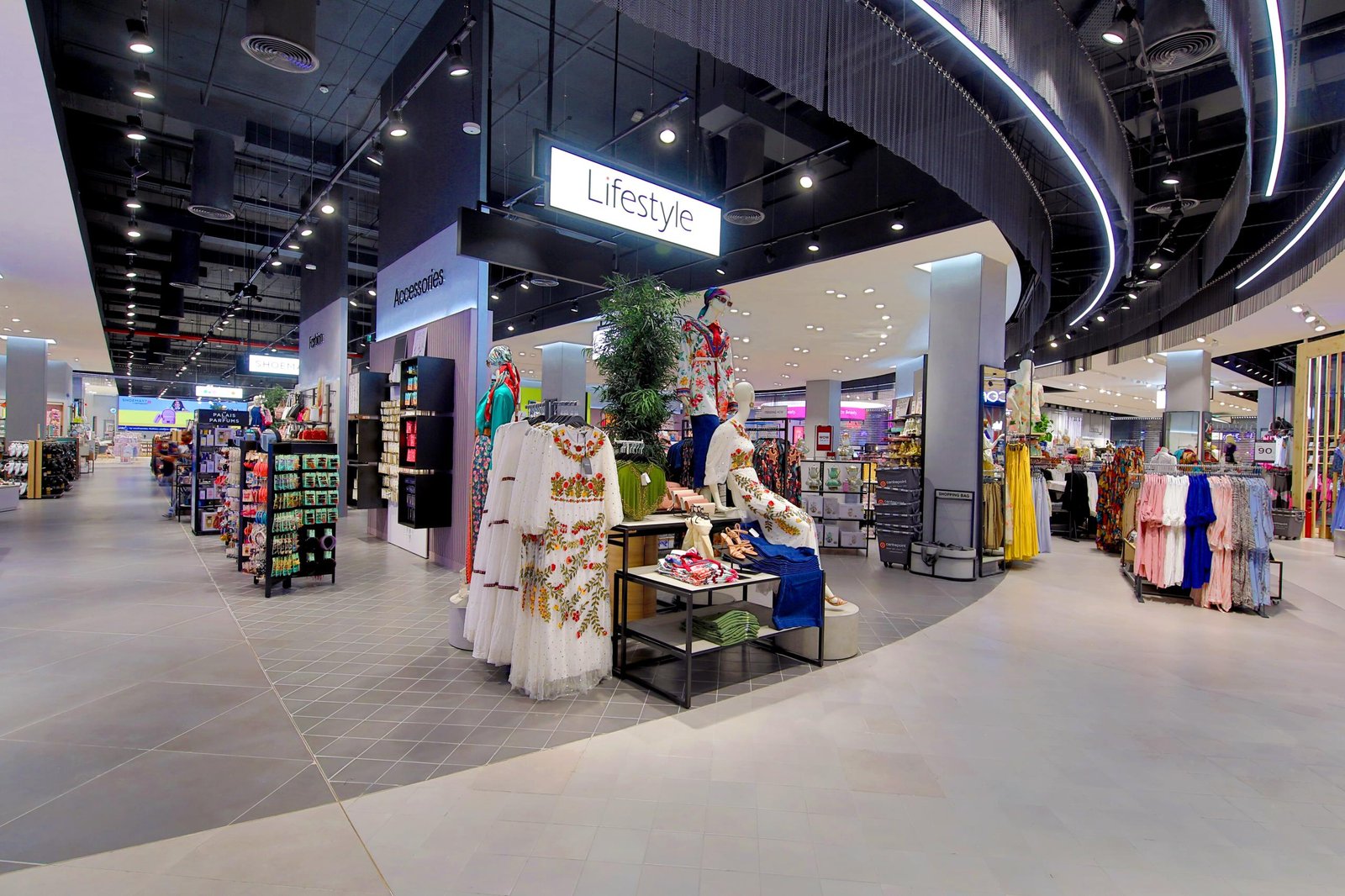 由 Dalziel & Pow 设计的 Centrepoint