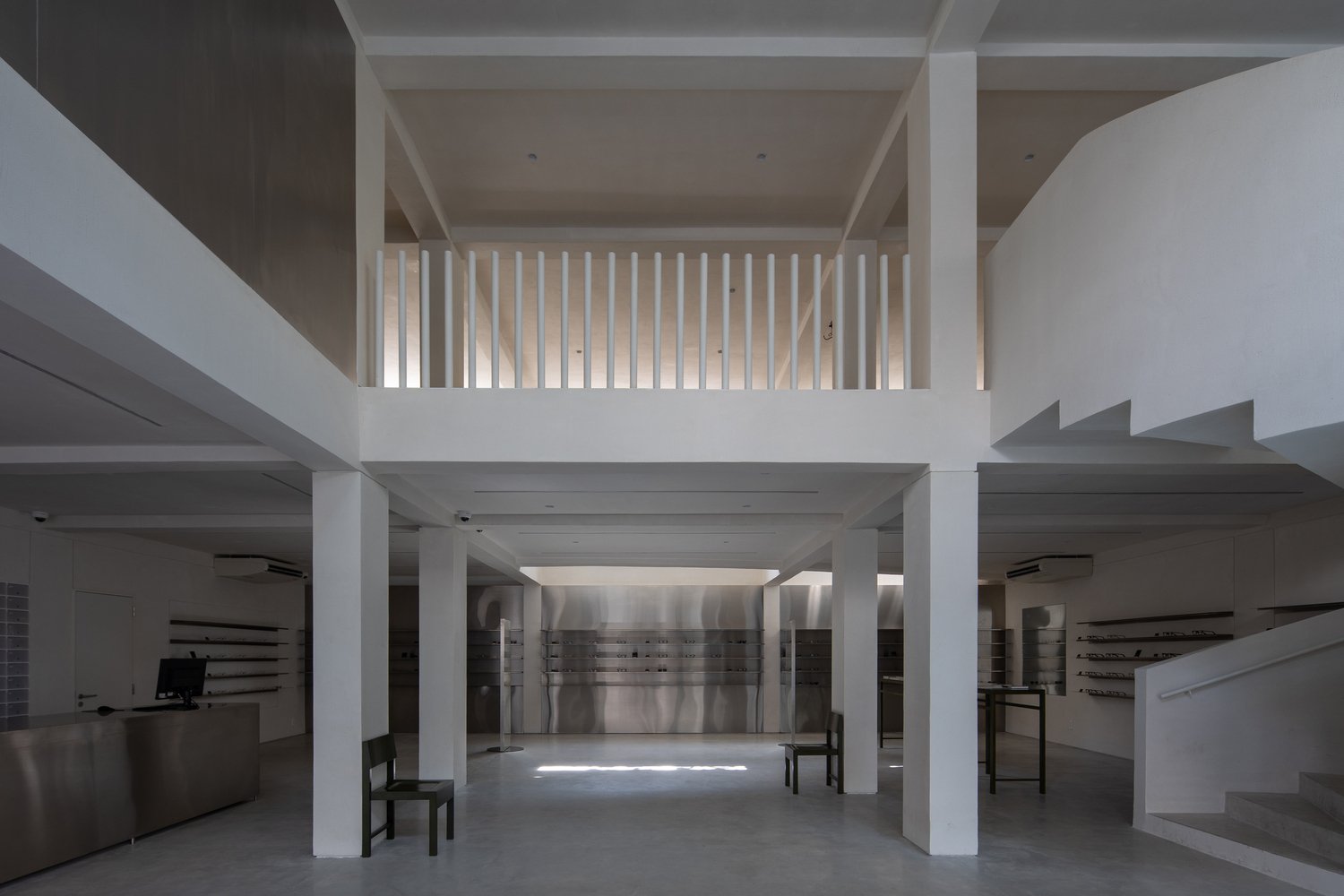 Nhabe Scholae 设计的 SEESON NKKN 商店