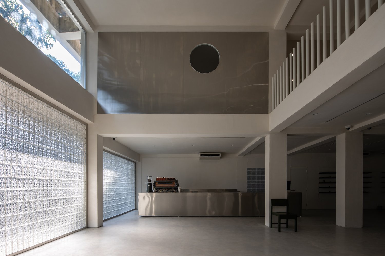 Nhabe Scholae 设计的 SEESON NKKN 商店