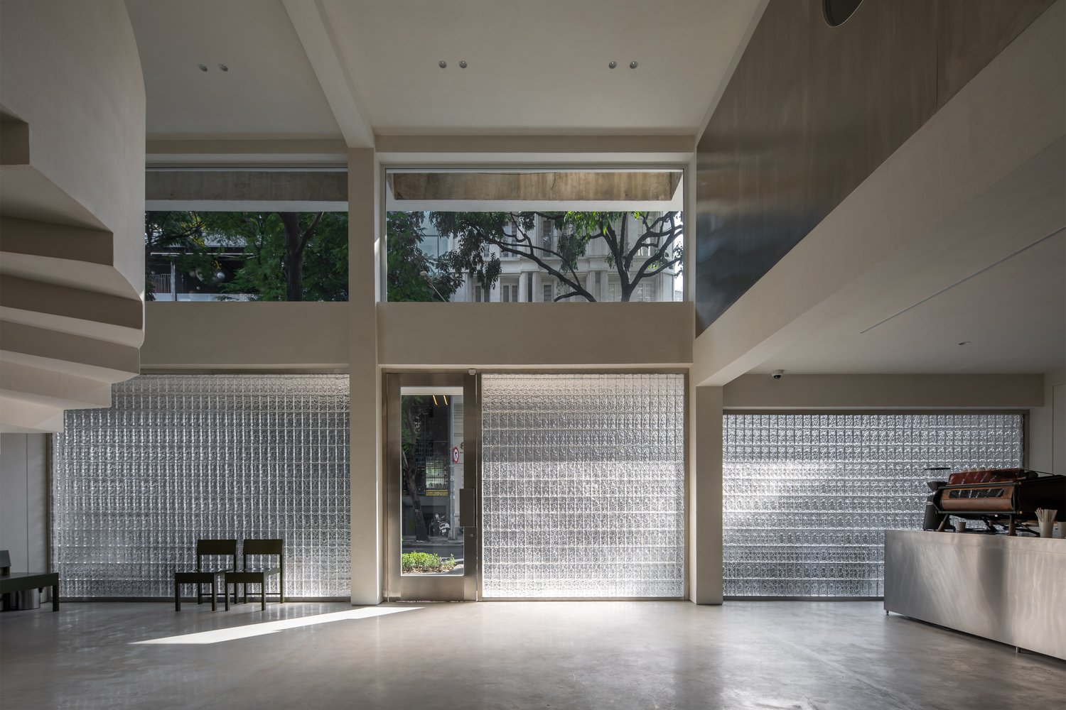 Nhabe Scholae 设计的 SEESON NKKN 商店