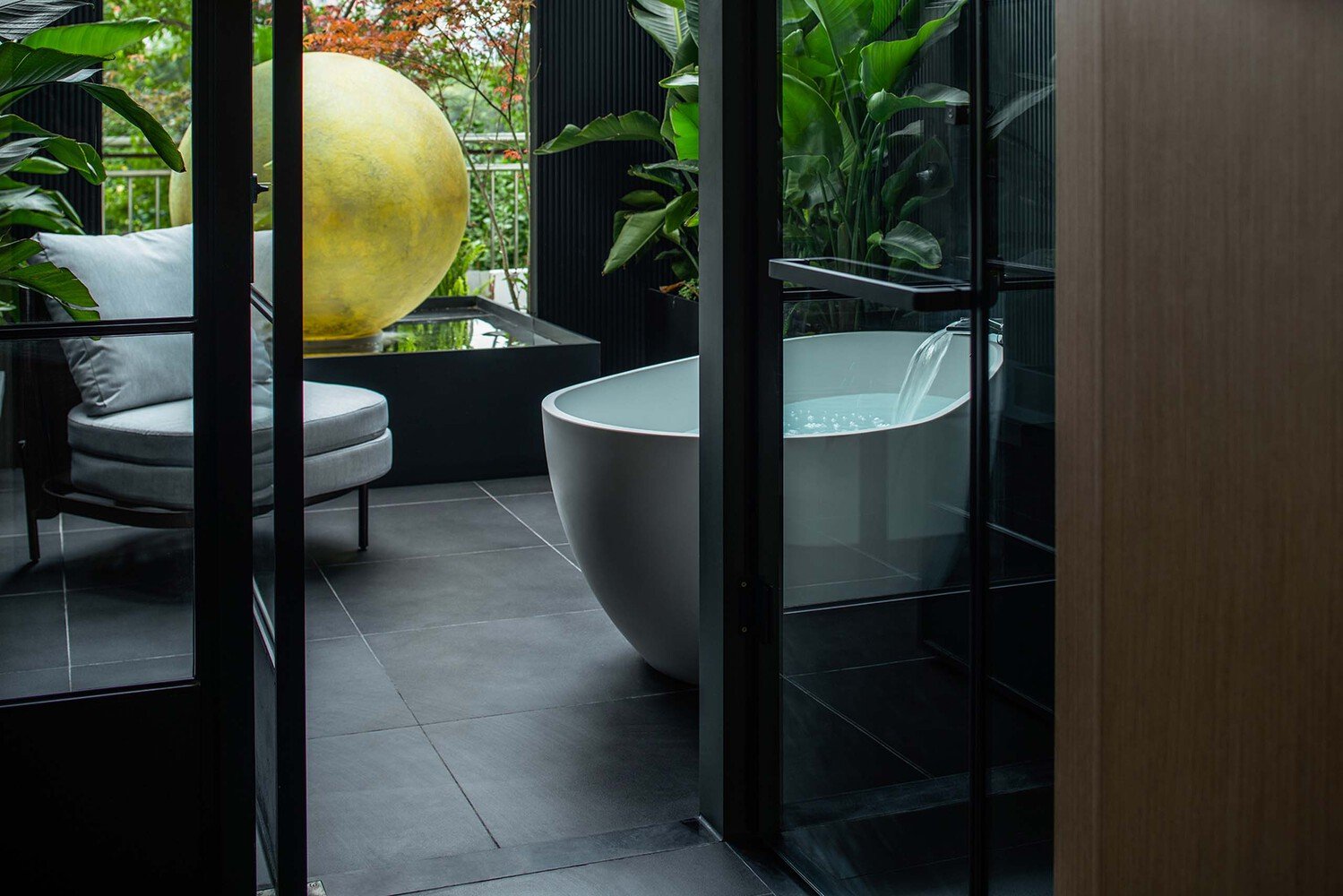 HARMO Design 设计的 SFEEL 设计师酒店