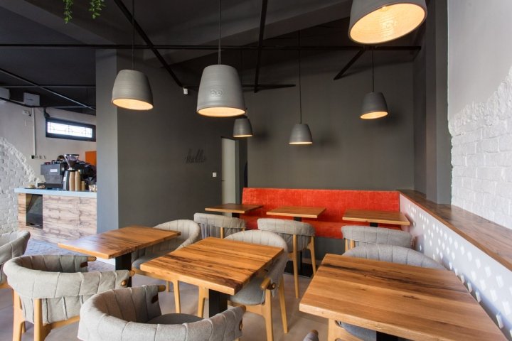 SNOOZZ 咖啡馆，由 davidsign 设计，奥拉迪亚 – 罗马尼亚