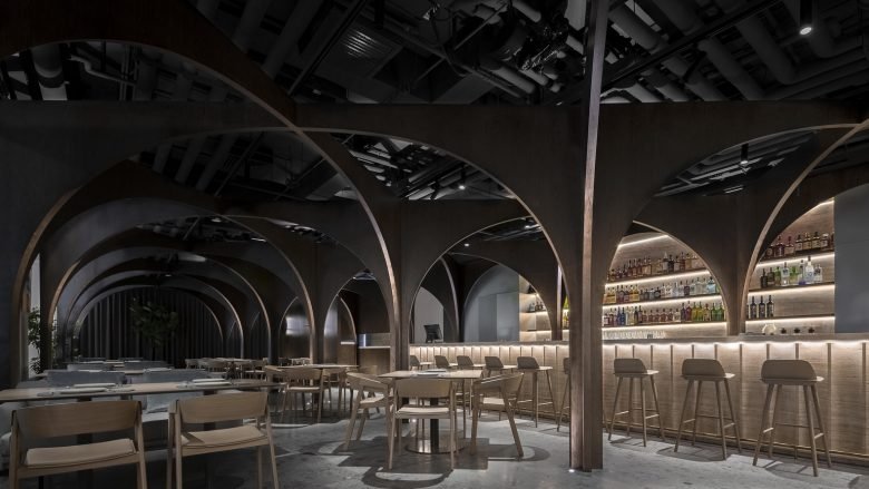 SOMESOME 酒吧和餐厅由 MARS Studio 设计