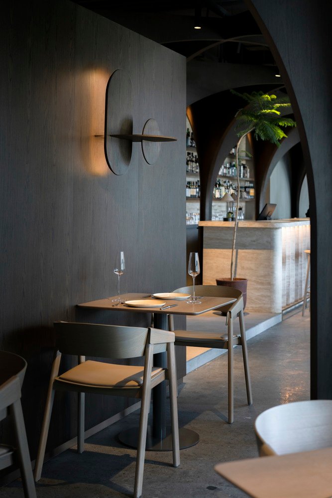 SOMESOME 酒吧和餐厅由 MARS Studio 设计
