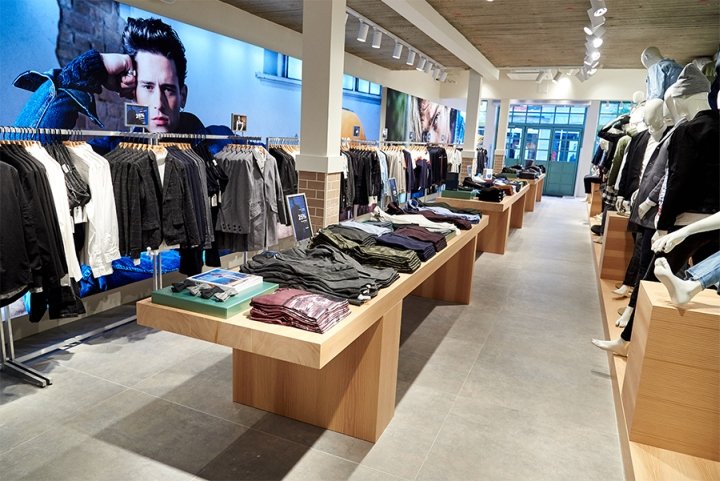 SONS 商店，由 Retail-Fabrikken 设计，海宁 – 丹麦