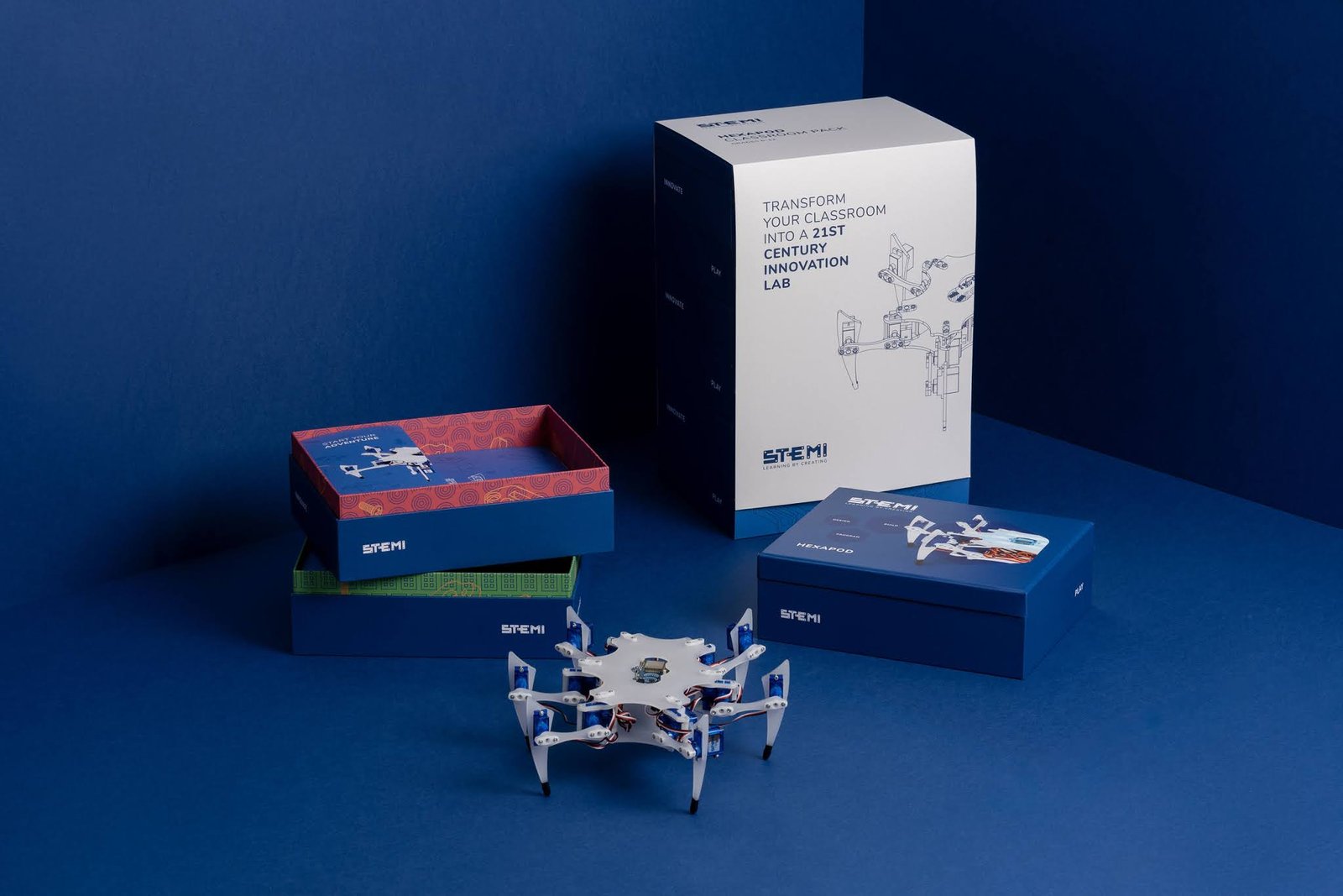 Design Bureau Izvorka Juric 设计的 STEMI 课堂套件