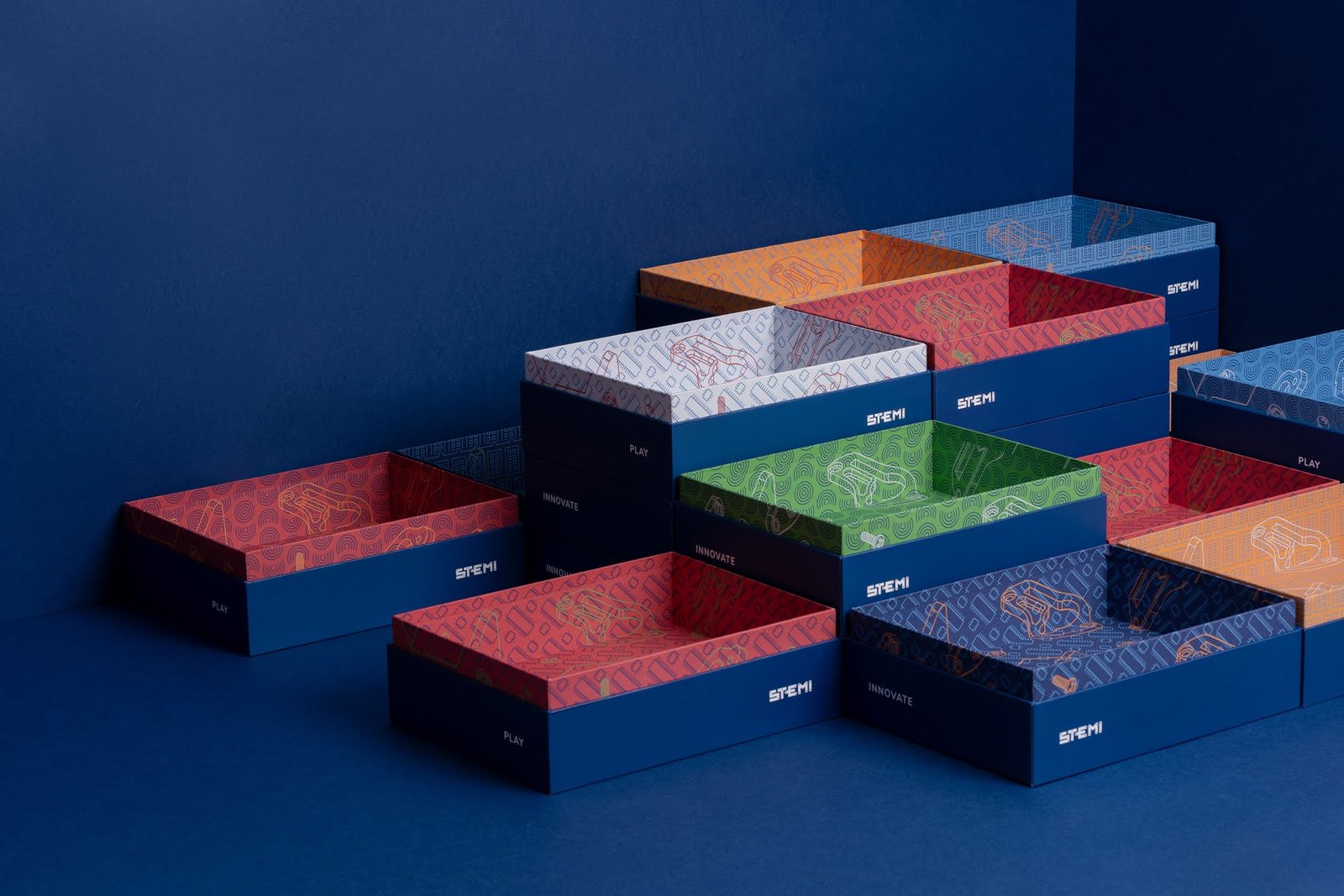 Design Bureau Izvorka Juric 设计的 STEMI 课堂套件