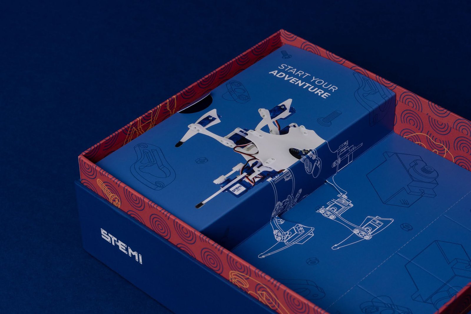 Design Bureau Izvorka Juric 设计的 STEMI 课堂套件