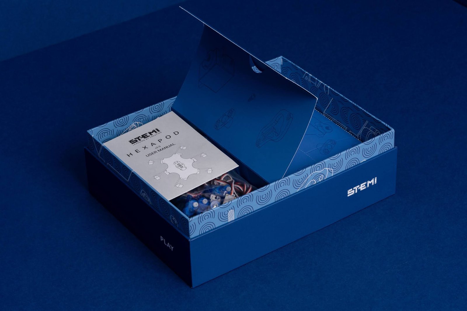 Design Bureau Izvorka Juric 设计的 STEMI 课堂套件