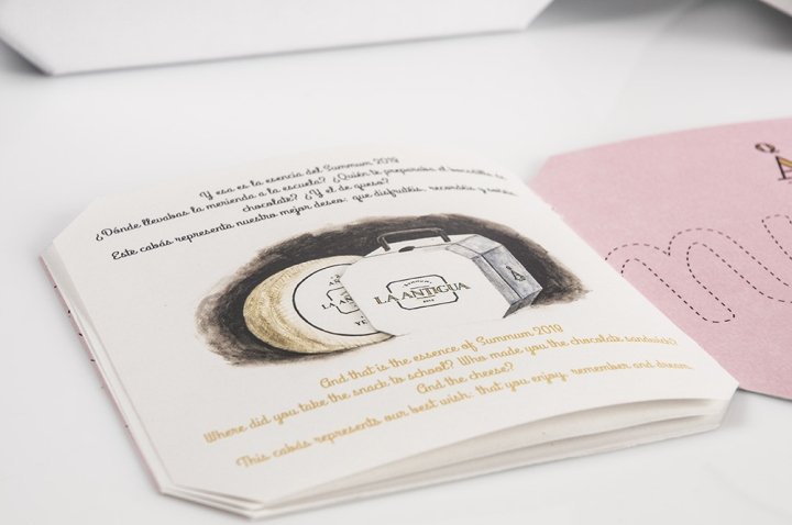 SUMMUM 奶酪 2018 年包装由 Javier Garduño Estudio de Diseño 设计