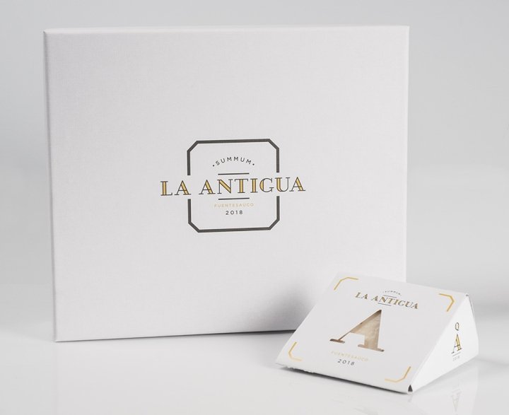 SUMMUM 奶酪 2018 年包装由 Javier Garduño Estudio de Diseño 设计