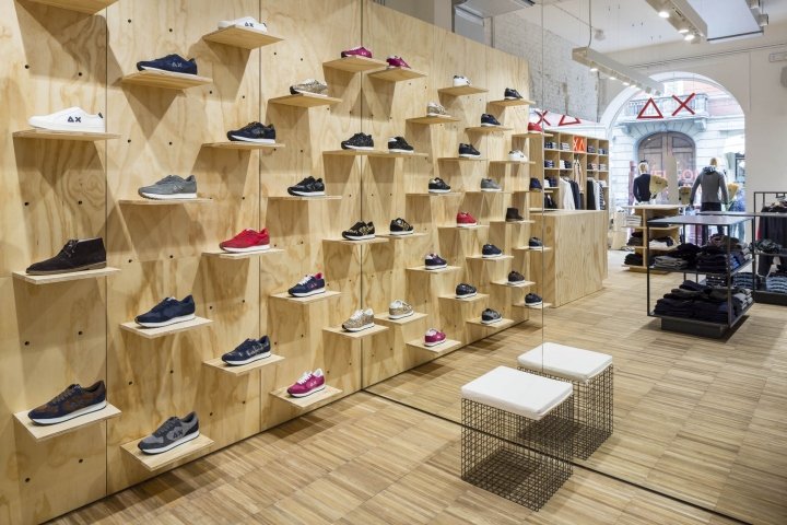 SUN68 商店，由 C&P Architetti 设计，帕尔马 – 意大利