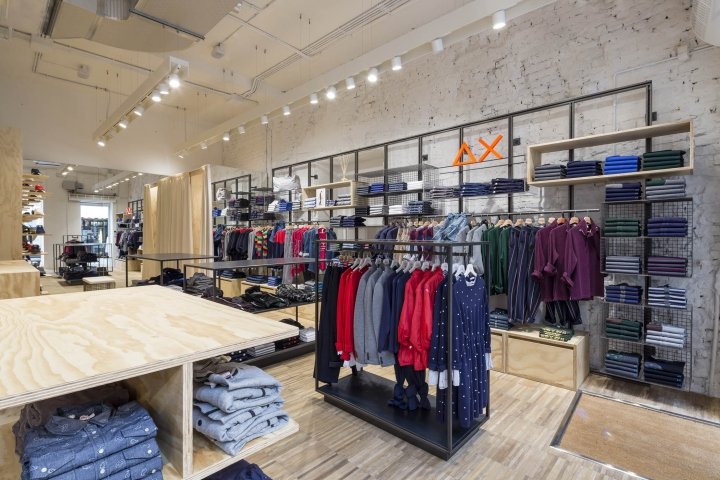 SUN68 商店，由 C&P Architetti 设计，帕尔马 – 意大利