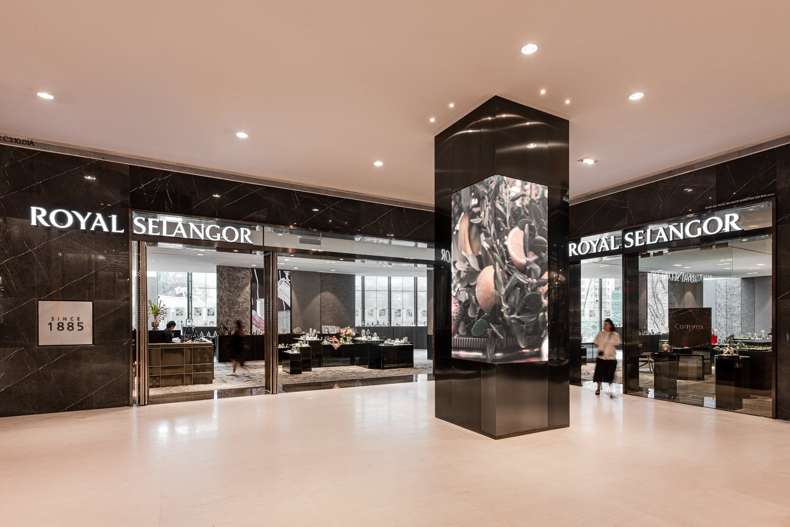 丰富的锡镴遗产，具有真实的风格。